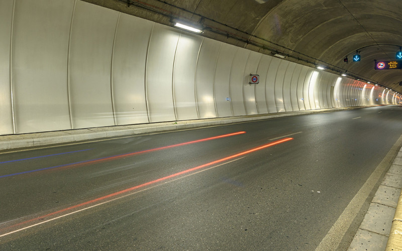 PIERCING THE LAST PORTION OF THE TUNNEL OUDAYAS